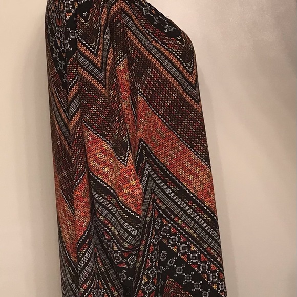 Women’s Printed Tunic - Picture 5 of 5